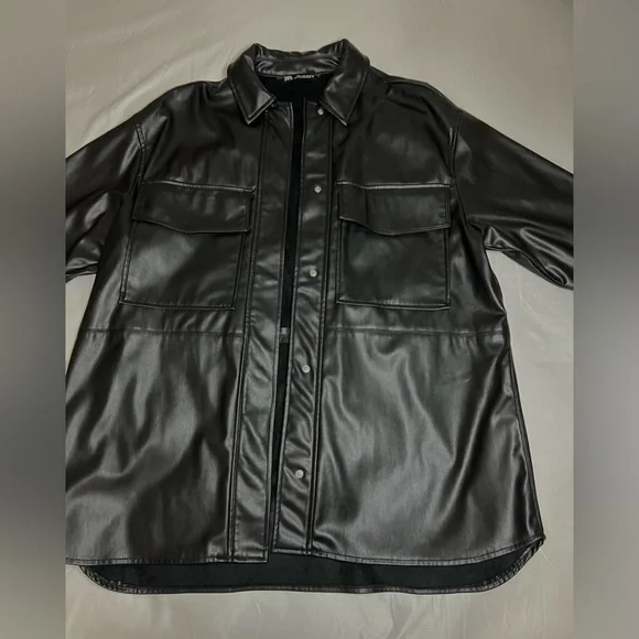 Black leather jacket - Picture 2 of 2